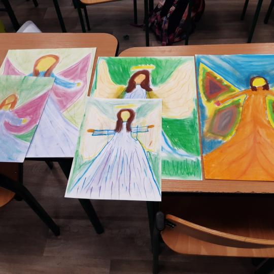 Výtvarná výchova malování suchou pastelou – 4. třída – Fotogalerie – 2022/2023 4